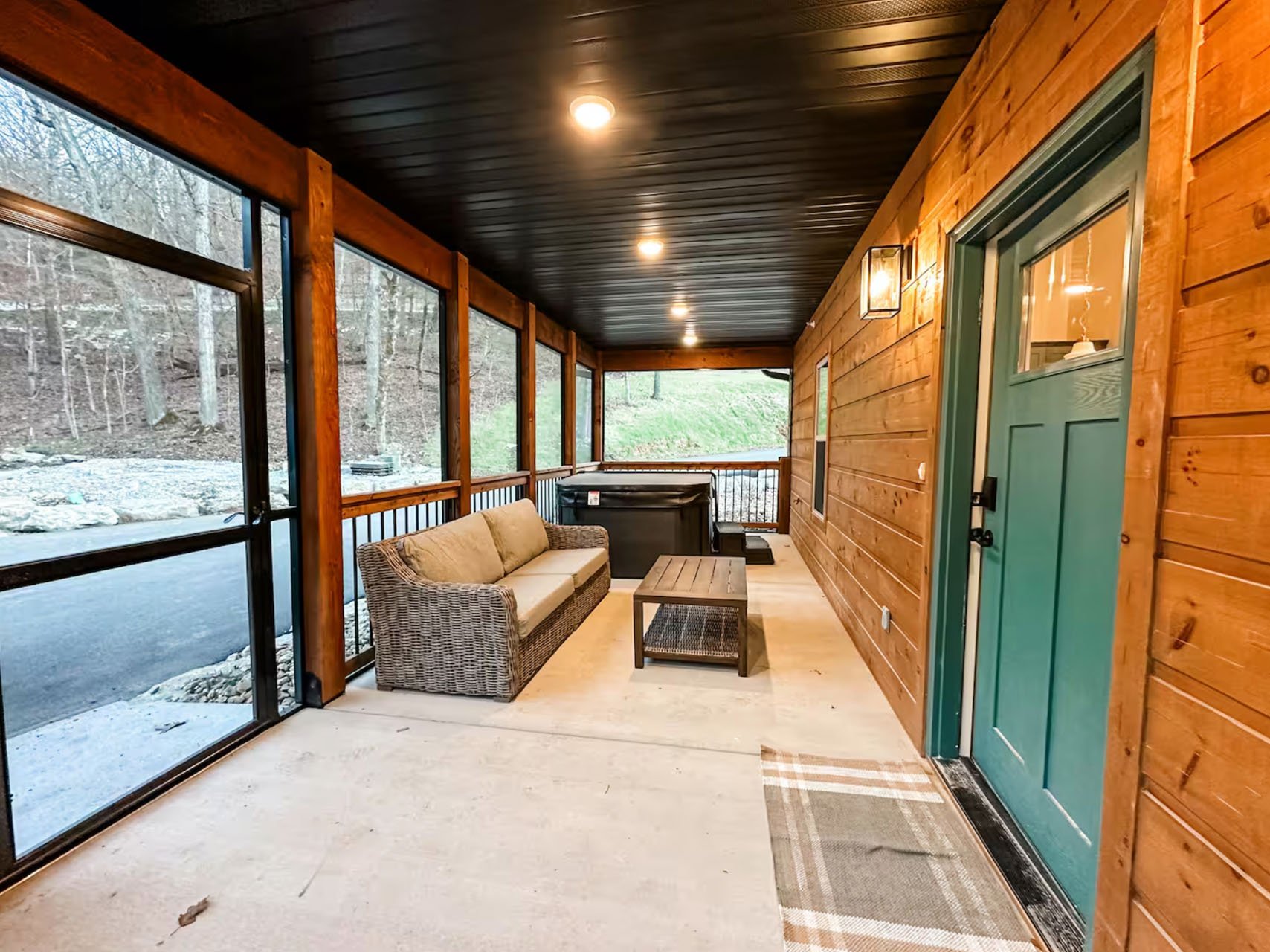 Cozy Hollister MO Cabin | Maple Hearth Near Branson — Morgan